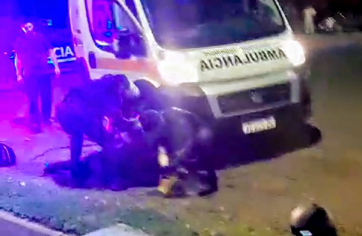 Alvear:  VIOLENTA PELEA TRAS UN INCIDENTE VIAL EN DIAGONAL CARLOS PELLEGRINI