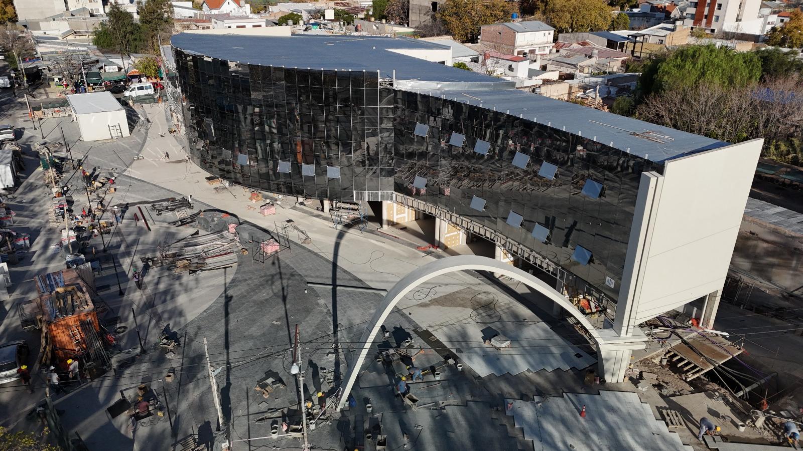 LA HISTORIA SE VALORA: ASÍ LUCE EL RENOVADO ARCO DE LA EX TERMINAL