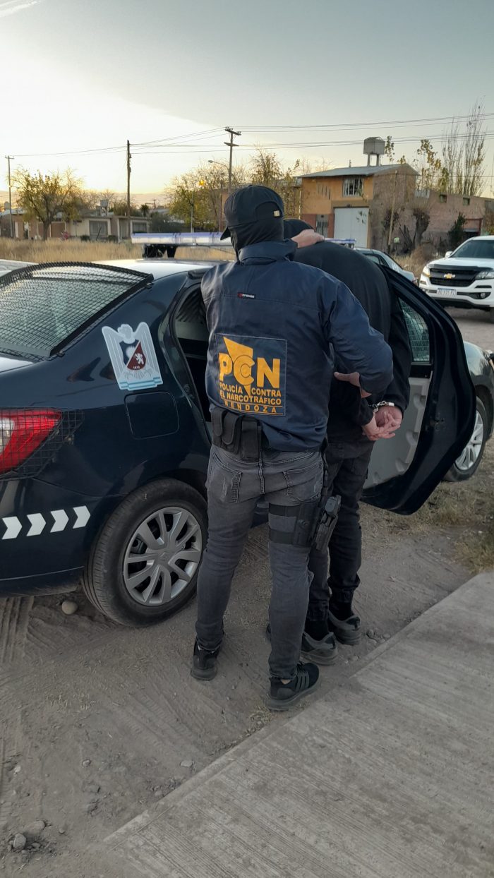 San Rafael: cayó un distribuidor con cocaína grabada con el logo de Playboy