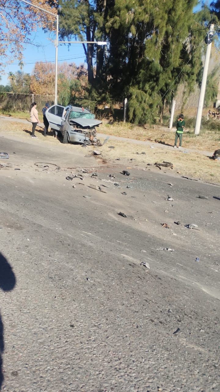 Policiales: Dos personas lesionadas en siniestro vial en Ruta 143 